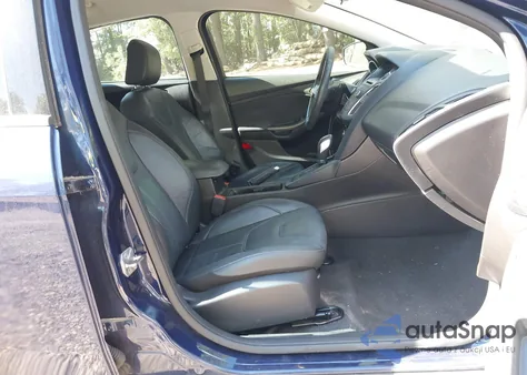 2016 Ford Focus Se from USA, damaged, VIN 1FADP3K23GL321820